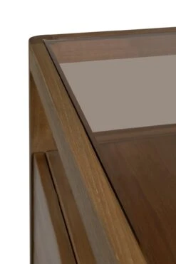 Ethnicraft Reclaimed Teak Spindle Dresser - 4 Drawers 11 Ethnicraft Reclaimed Teak Spindle Dresser - 4 Drawers -Trit Houses Shop 14177 Spindle dresser varnished reclaimed teak 4 drawers det02 cut web