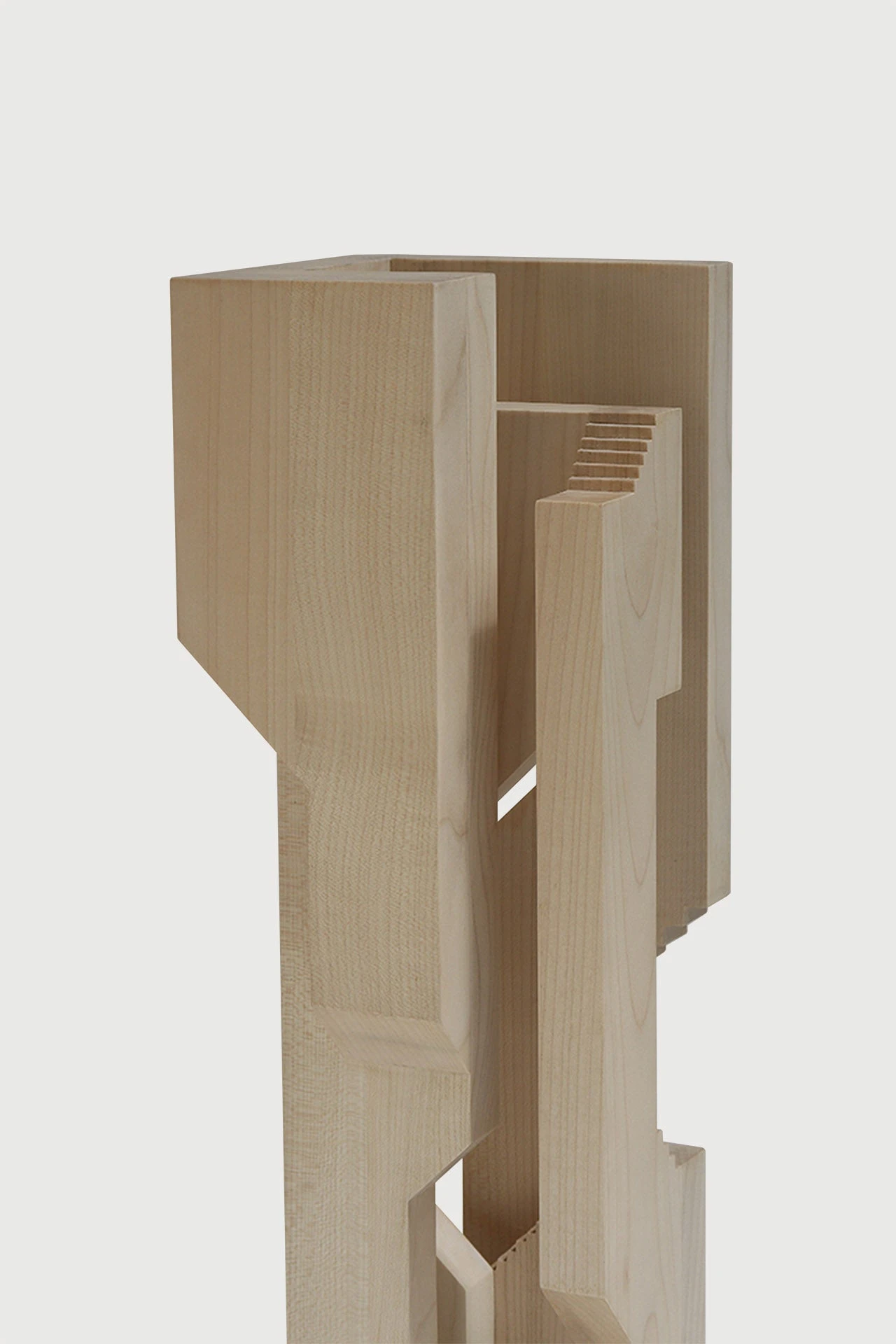 Ethnicraft Sycamore Circonvolution Sculpture 4 Ethnicraft Sycamore Circonvolution Sculpture - Image 4