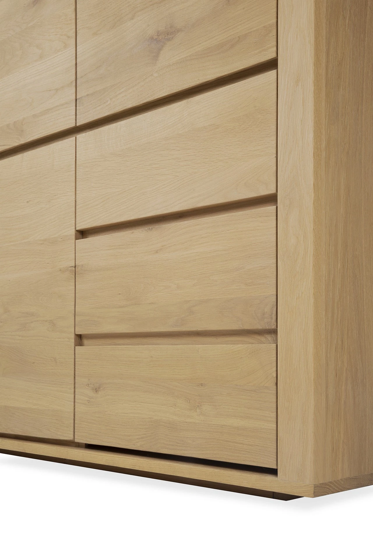 Ethnicraft Oak Shadow Dresser - 3 Doors/3 Drawers 9 Ethnicraft Oak Shadow Dresser - 3 Doors/3 Drawers - Image 9