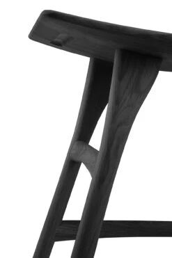 Ethnicraft Oak Osso Stool -Trit Houses Shop 53040 Oak Osso black stool det02 cut WEB