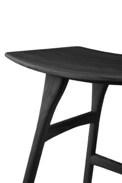 Ethnicraft Oak Osso Stool -Trit Houses Shop 53040 Oak Osso black stool det03 cut WEB