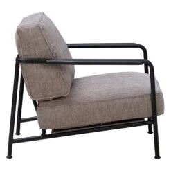 Aero Medium Lounge Chair -Trit Houses Shop Aero Medium chair Soft col. 3 V4 300 dpi