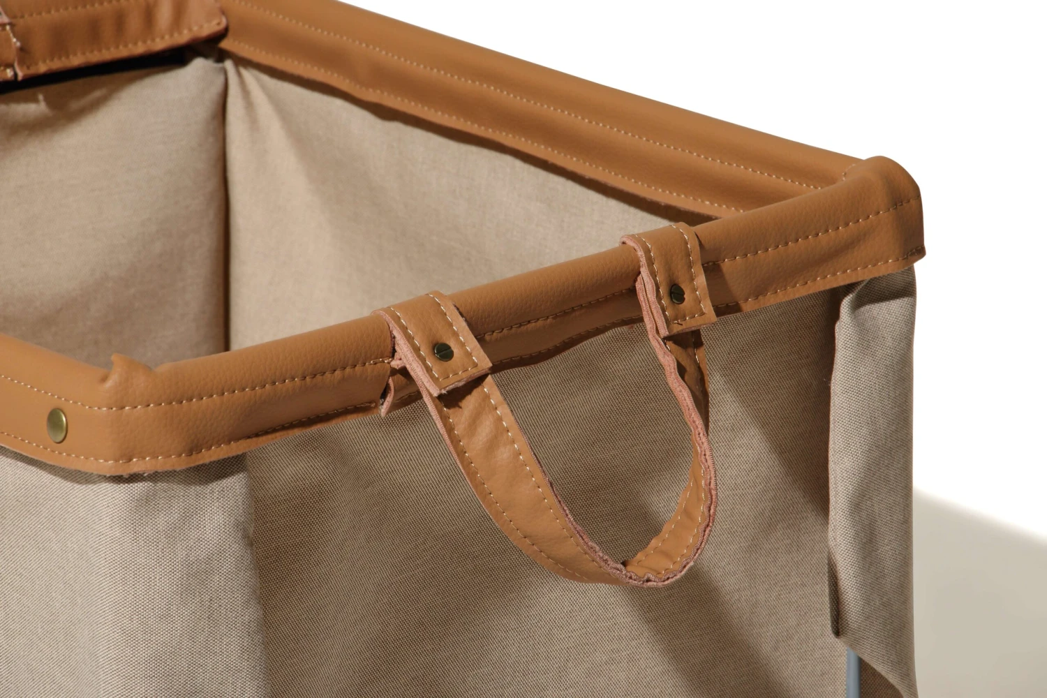 Basket Outdoor Medium Hood 9 Basket Outdoor Medium Hood - Image 9