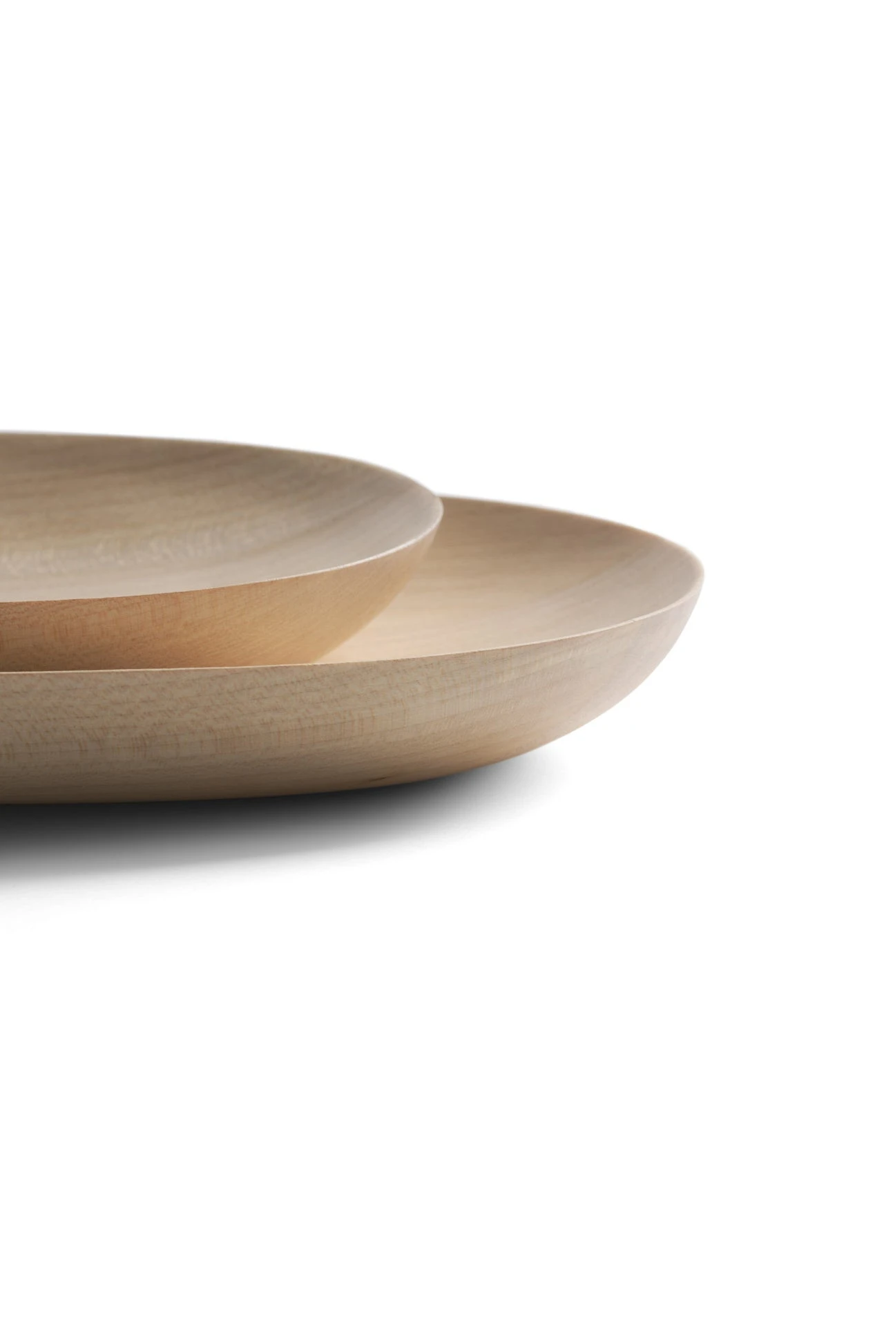 Ethnicraft Sycamore Thin Oval Boards - Set Of 2 4 Ethnicraft Sycamore Thin Oval Boards - Set Of 2 - Image 4