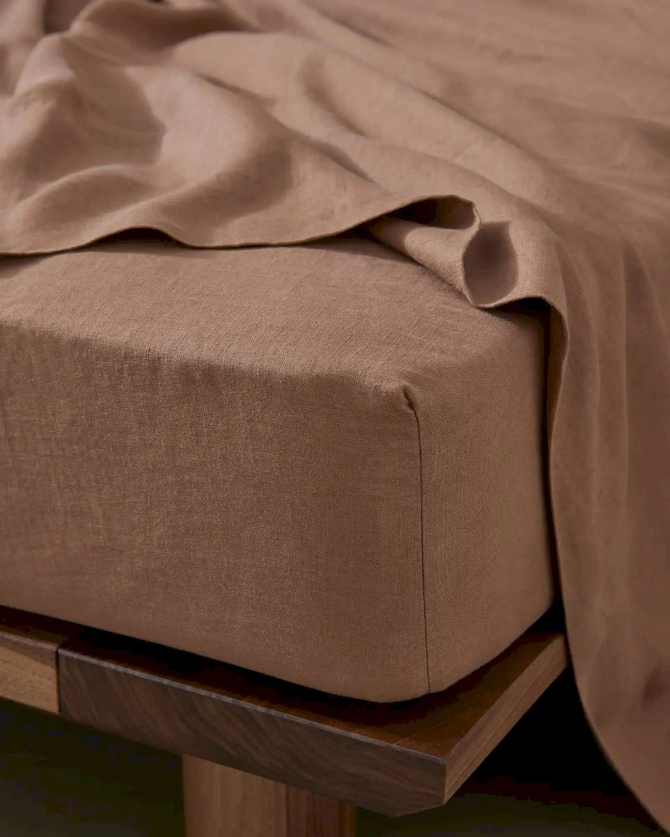 Ravello French Flax Linen Fitted Sheet 11 Ravello French Flax Linen Fitted Sheet - Image 11