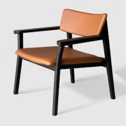 Poise Lounge Armchair -Trit Houses Shop SKI C01 1 015 Saddle Heritage 002 Black 01
