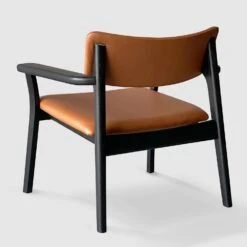 Poise Lounge Armchair -Trit Houses Shop SKI C01 1 015 Saddle Heritage 002 Black 02