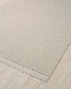 Silvio Rug 32 Silvio Rug -Trit Houses Shop Silvio rug ecru 1 web