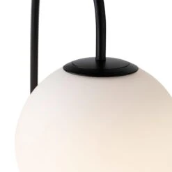 Minti Floor Lamp 7 Minti Floor Lamp -Trit Houses Shop TRI F02 1 031 Satin Black 02