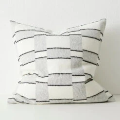 Lorenzo Cushion