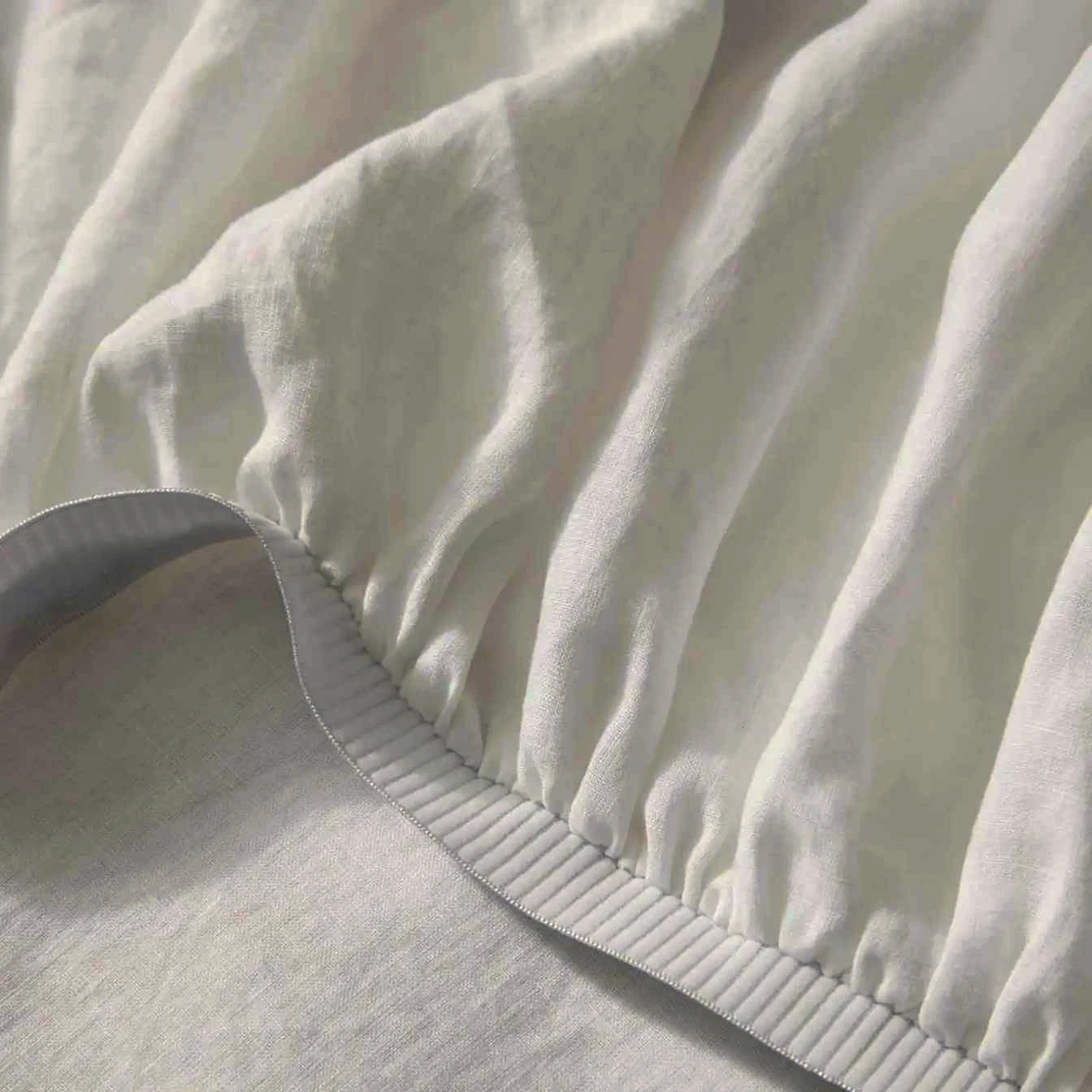 Ravello French Flax Linen Fitted Sheet 8 Ravello French Flax Linen Fitted Sheet - Image 8