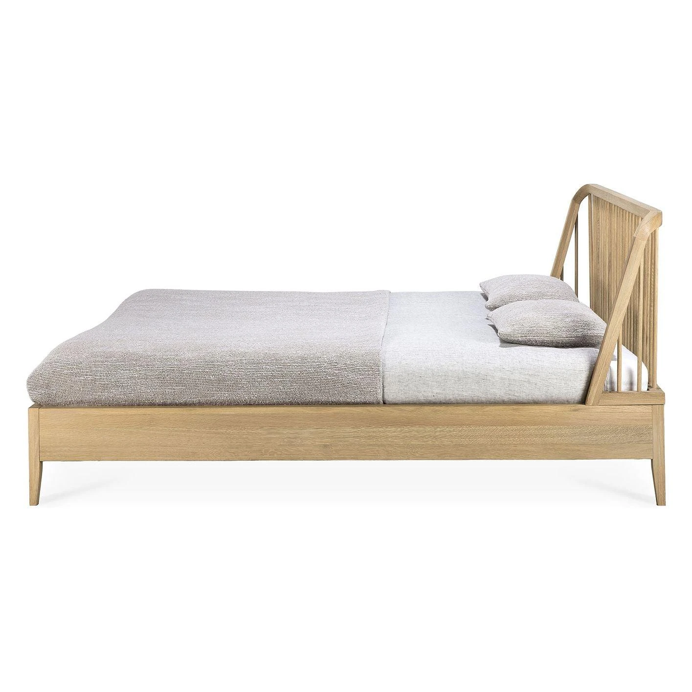 Ethnicraft Oak Spindle King Bed 6 Ethnicraft Oak Spindle King Bed - Image 6