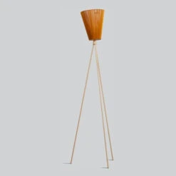 Northern Oslo Floor Lamp 33 Northern Oslo Floor Lamp -Trit Houses Shop nor f02 1 008 caramel beige 3c0f9229 d6ff 410c 9f48 ec500df974b8