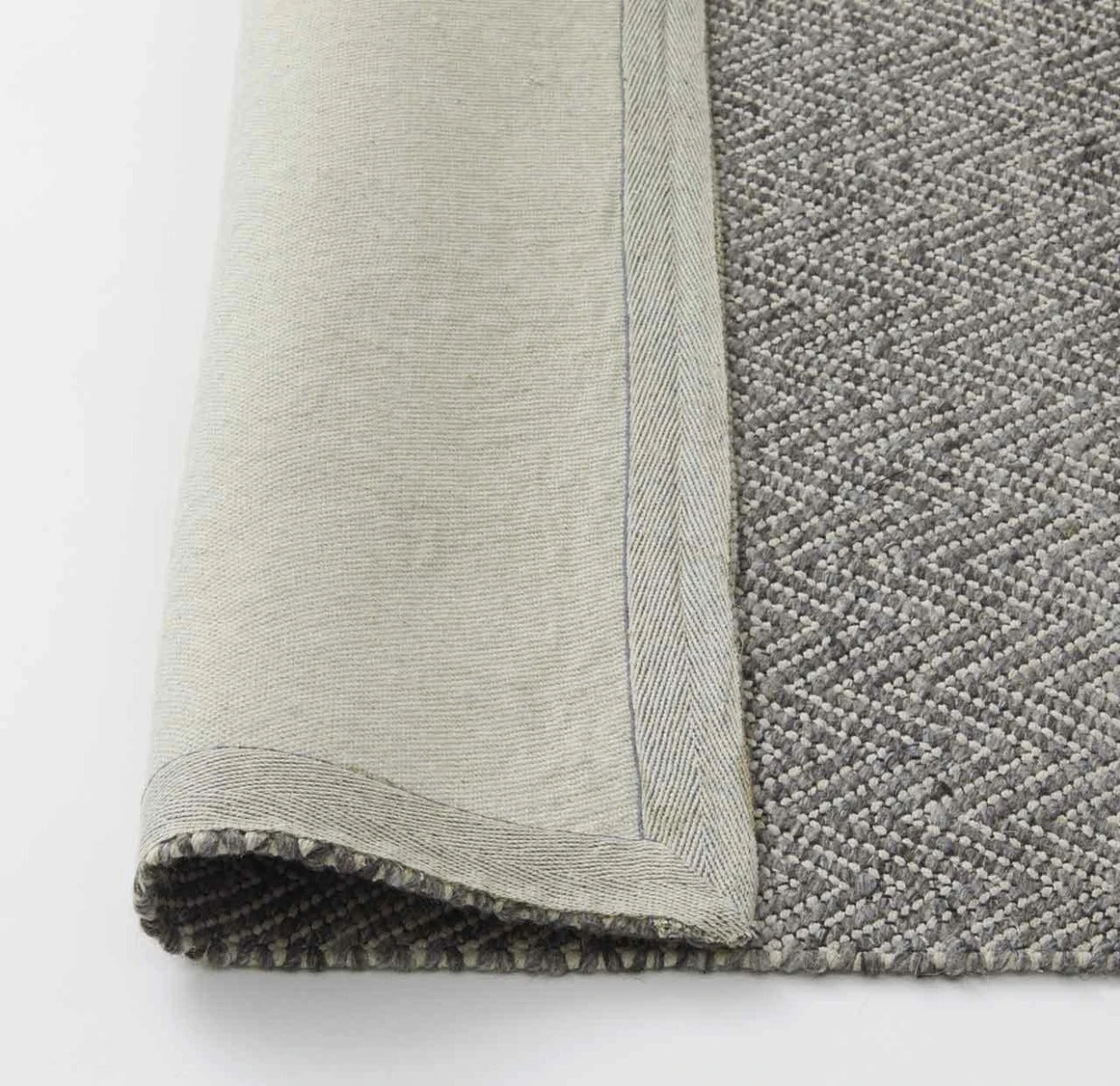 Matterhorn Rug 7 Matterhorn Rug - Image 7